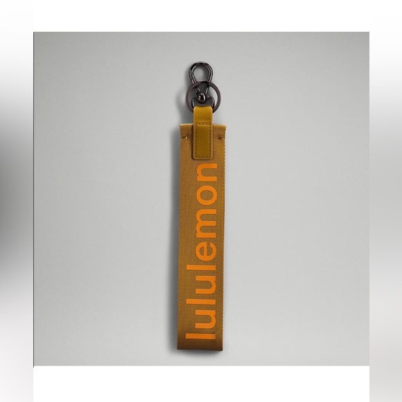 Lululemon Never Lost Keychain - Picture 7 of 7